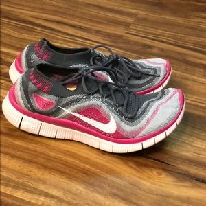 Nike free women’s 8.5 sneakers